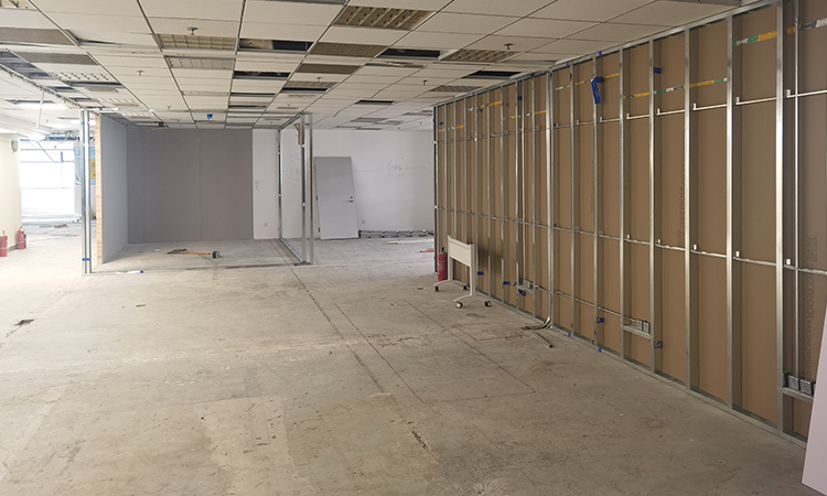 上海長寧世貿(mào)商城辦公室施工現(xiàn)場4