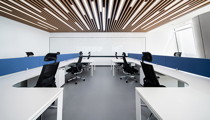 上海辦公室裝修公司設(shè)計(jì)師與獨(dú)立（工作室）設(shè)計(jì)師有何區(qū)別？