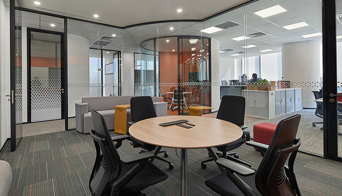 古北SOHO辦公室一角會議室