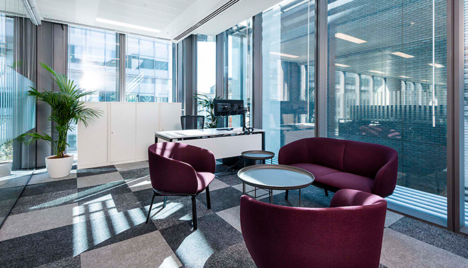 上海徐匯較符合客戶審美的科技類辦公室裝修設(shè)計方案